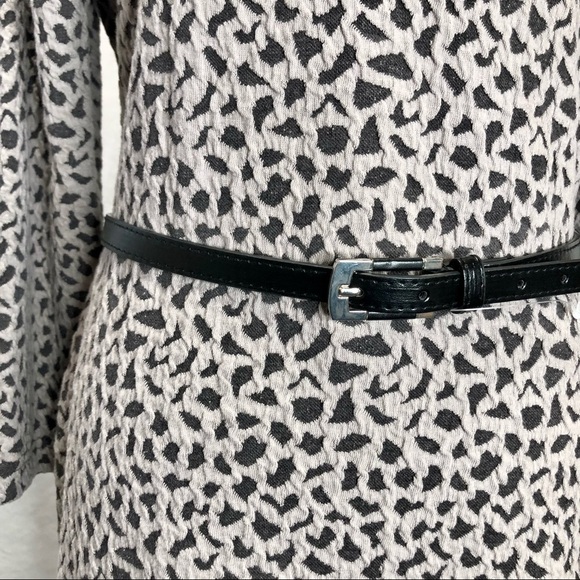 NWT Sharagano sheath dress abstract pattern dark grey light grey belted 12 - Picture 3 of 10